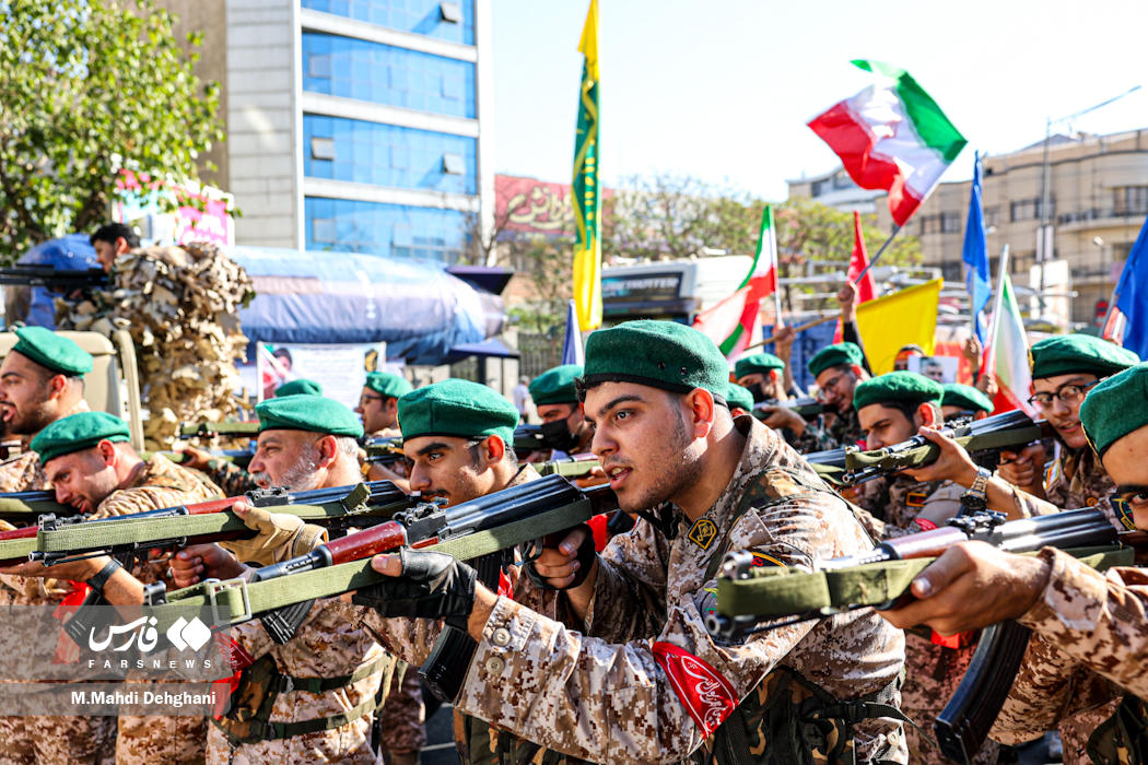 نیم‌میلیون «جان‌فدای ایران» در تهران گردهم آمدند
