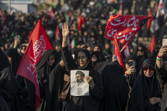 وداع امت با آقای شهید ایران