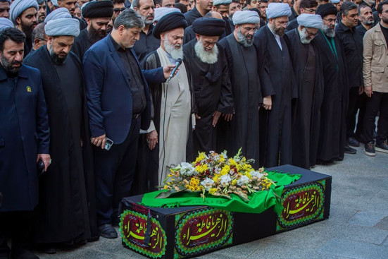 مراسم تشییع والده حجت الاسلام سید حسین مؤمنی