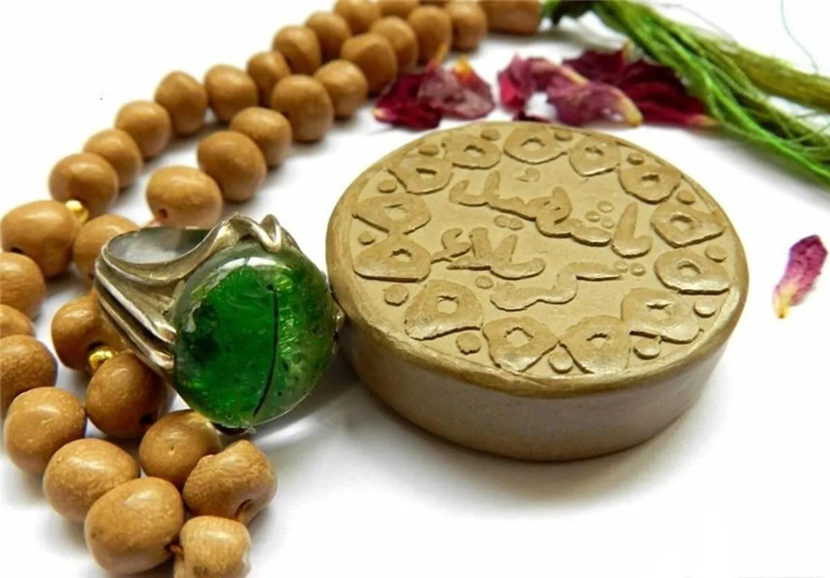 وقتی حضرت زهرا(ع) از خاک قبر حمزه تسبیح ساخت