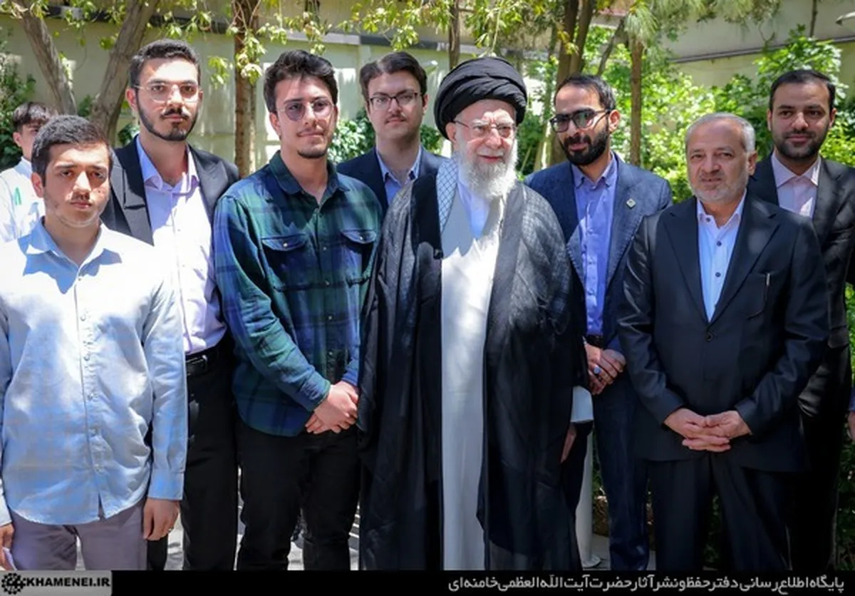 دیدار معلمان با رهبر انقلاب