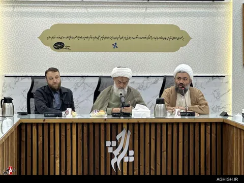 نشست جمعی از وعاظ با مسئولین قرارگاه مهمونی ده کیلومتری غدیر