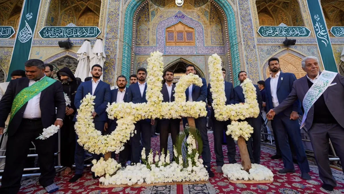 جشن میلاد امام علی (ع) با یک میلیون شاخه گل طبیعی در نجف
