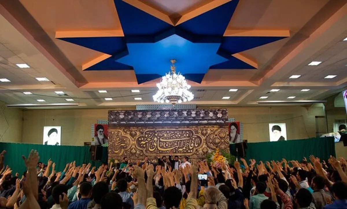 شعر مداحی، آهنگ و اجرای آن باید اهداف دشمن را مورد هدف قرار دهد