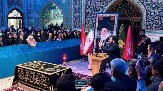 سخنی در ابراز احساسات زائران امام رضا (ع) بر مزار رهبر شهید