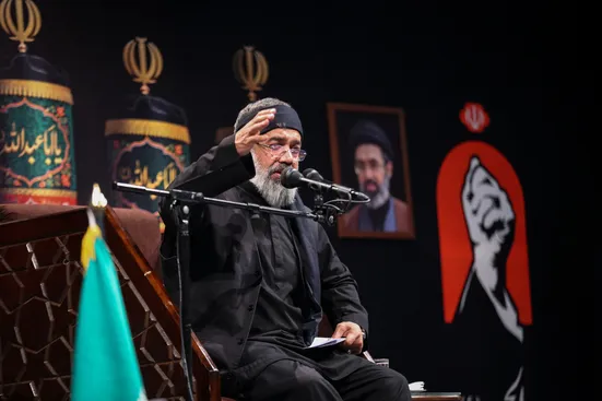 مراسم عزاداری شب عاشورای حسینی در جوار محل شهادت قائد شهید