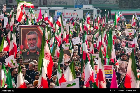 راهپیمایی مردم تهران در محکومیت اقدامات اغتشاشگران