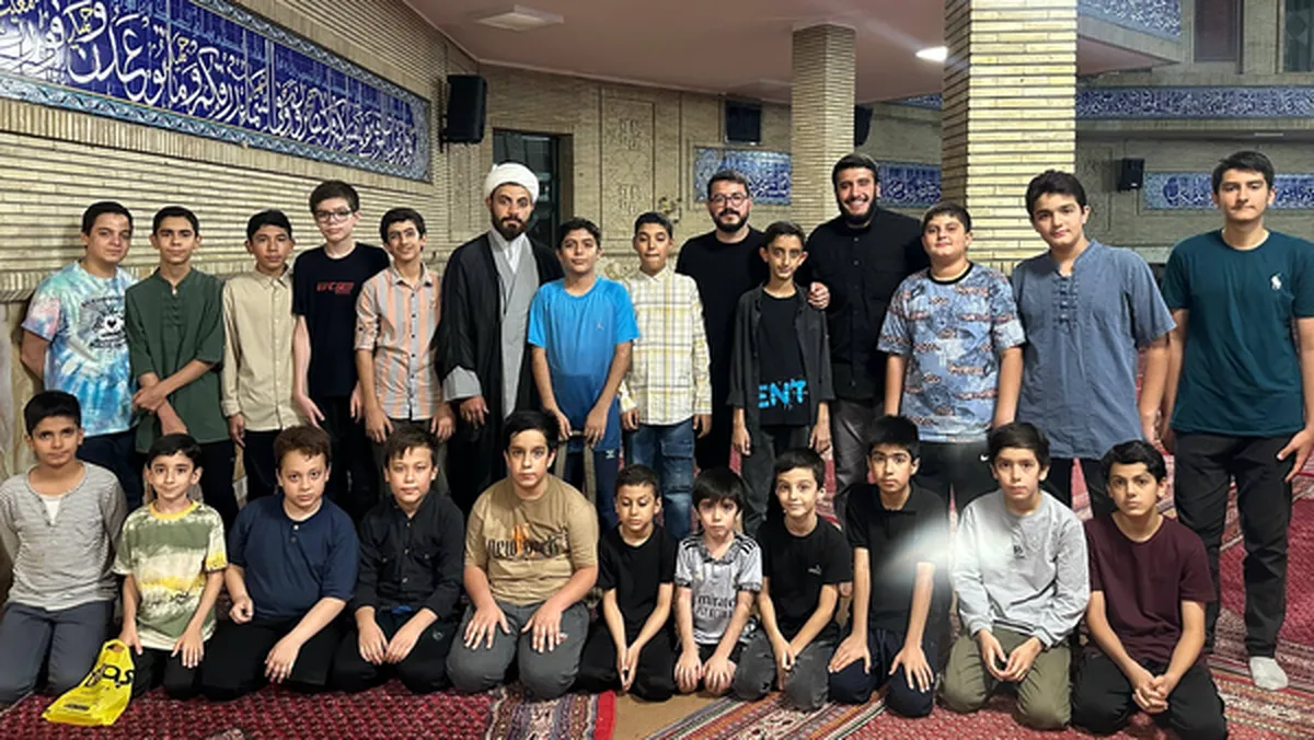 پویش مداح معروف؛ هر روز یک مسجد+ عکس و فیلم