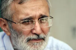 حاج منصور حق بزرگی بر گردن مداحان دارد