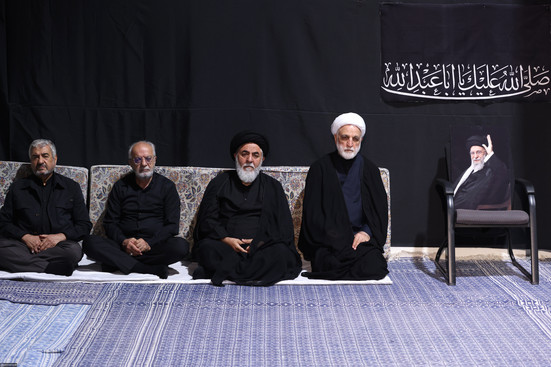 مراسم عزاداری شب عاشورای حسینی در جوار محل شهادت قائد شهید