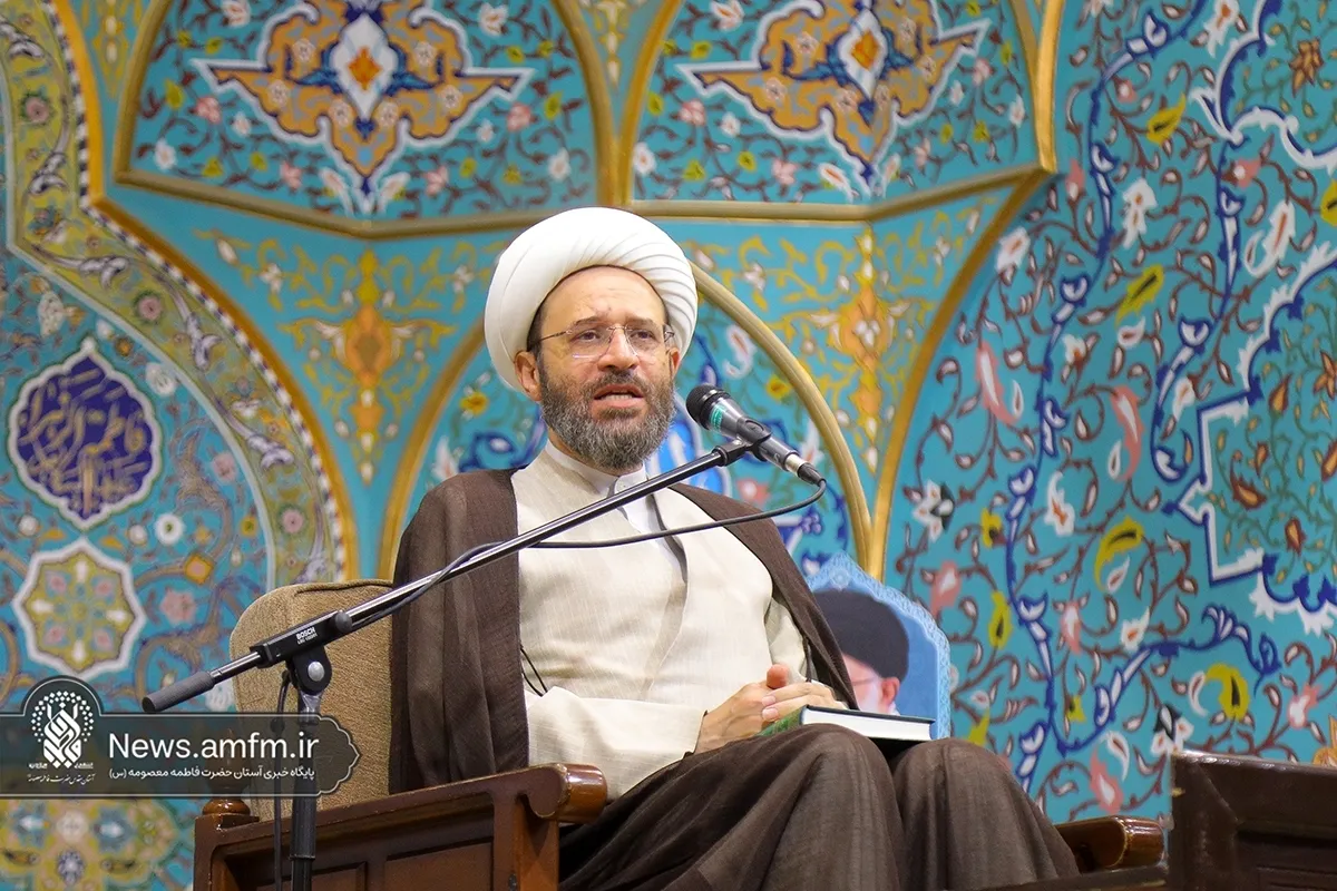 دشمنان برای استخفاف دین برنامه‌ریزی کرده‌اند
