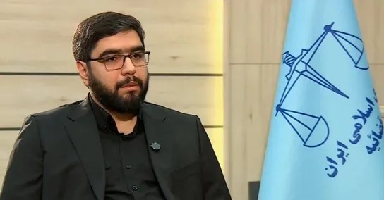 بدون تعارف با قاضی جوانی که افتخارش روضه خوانی است