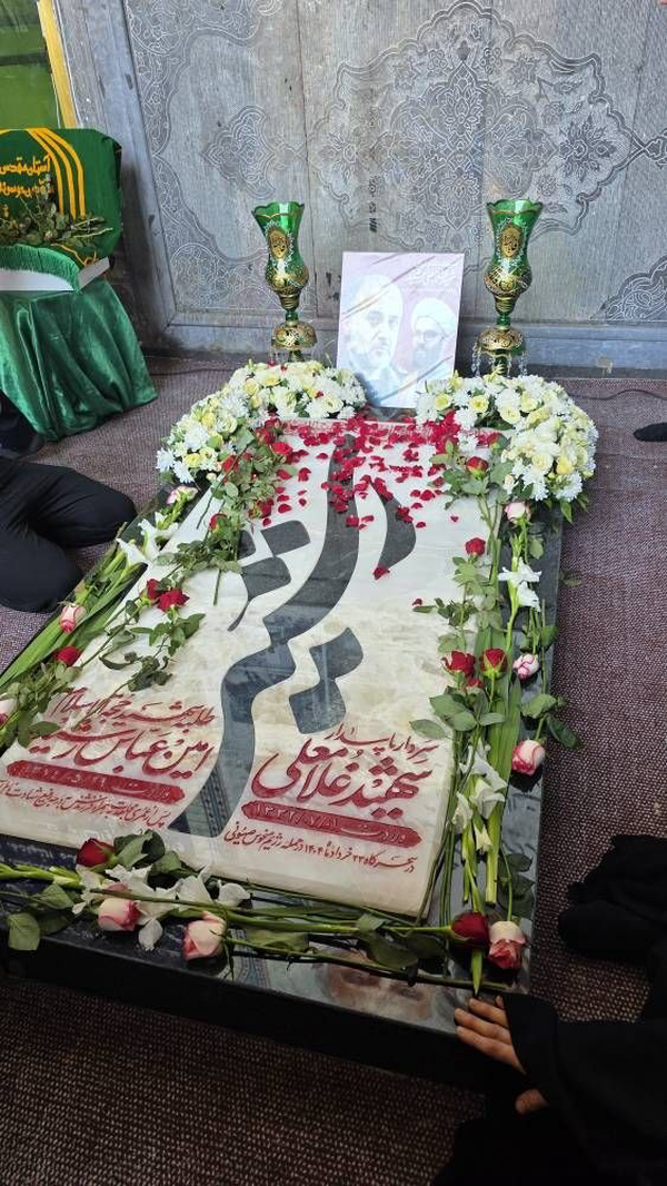 سنگ مزار شهید رشید، نو شد +عکس