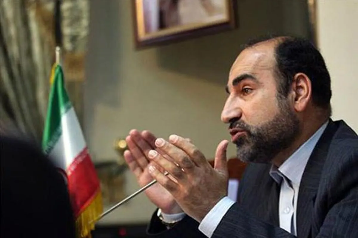 سنگری: فضاهای رسانه ای و ادبی متمرکز بر تقدس زدایی از وجود امام هستند