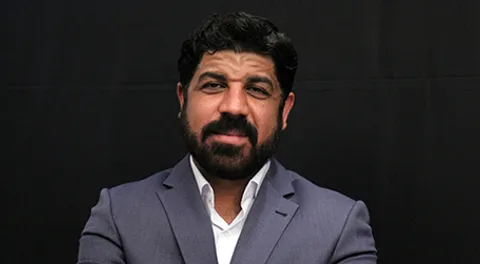 حاج منصور ارضی خیلی در زندگی ام اثر گذار بود/ هیئتی نمی تواند نسبت به جامعه بی تفاوت باشد